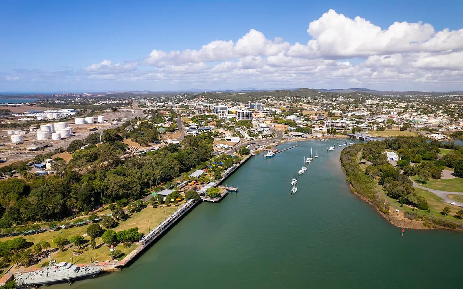 Gladstone waterfront, East Shores and the surrounding city